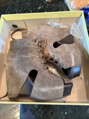 Lucky Brand- Nellie